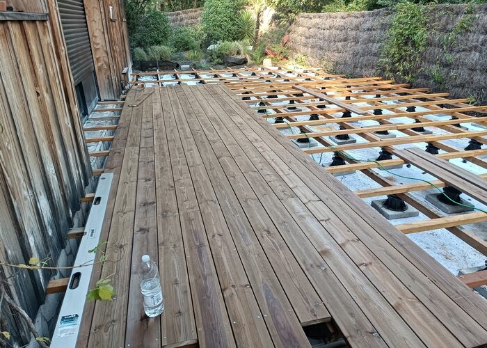 Création terrasse bois structure exotique lame pin US Cap Ferret 4