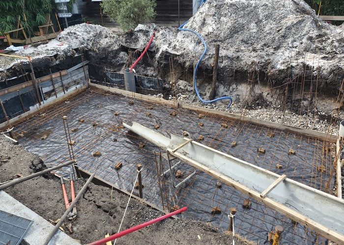 Création piscine traditionnelle maçonnée de 7.5 x 3.5 membrane armée à Andernos les bains 4