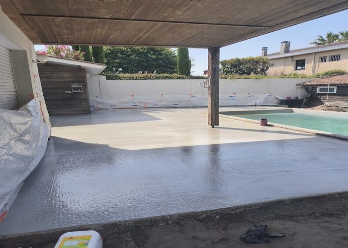 Création terrasse bois exotique et terrasse en dalle gré cérame sur plots à Andernos les bains 2