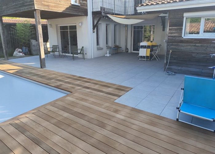 Création terrasse bois exotique et terrasse en dalle gré cérame sur plots à Andernos les bains 6
