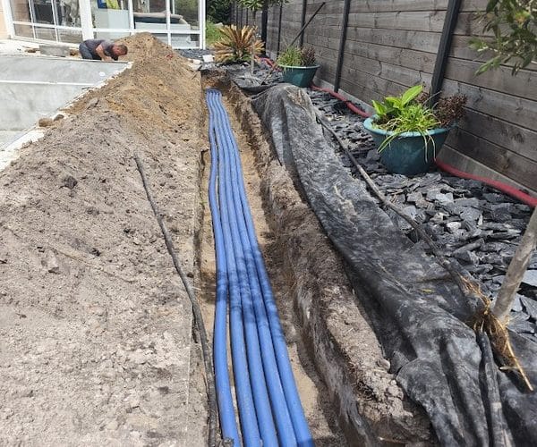 Rénovation d'une piscine traditionnelle à Gujan Mestras membrane armée, skimmers, tuyauteries et machinerie 2