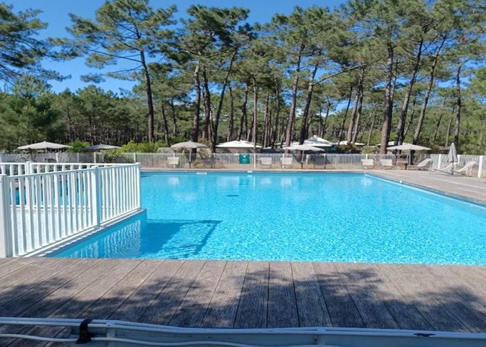 Rénovation piscine camping membrane armée Delifol 150.100 7 bis