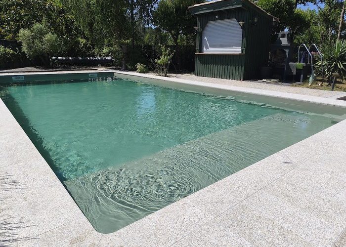 Rénovation piscine création escalier plage intérieur et membrane armée au Porge 3