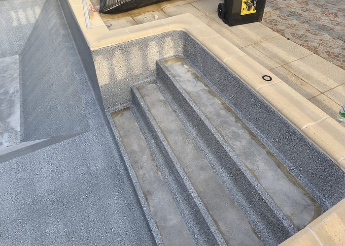 Rénovation piscine pose d'une membrane armée Delifol decor à Andernos les bains 2