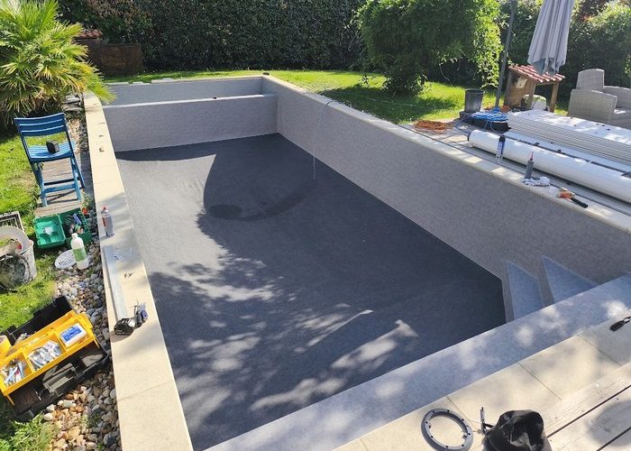 Rénovation piscine pose membrane armée Delifol Andernos les bains 1