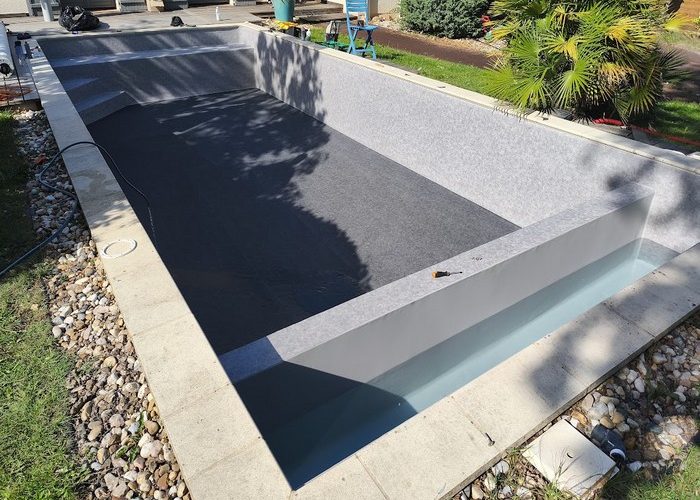 Rénovation piscine pose membrane armée Delifol Andernos les bains 2